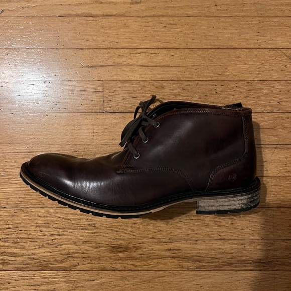 Andrew Marc leather Chukka boots! main image 5